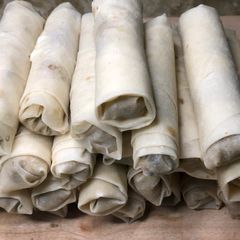 A picture of Frozen chicken roll.