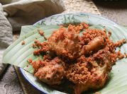 Gambar ayam kremes bumbu marinasi