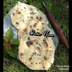 A picture of Butter Naan.