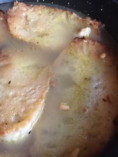 Una foto de Maimones o sopa de ajo granaína…
