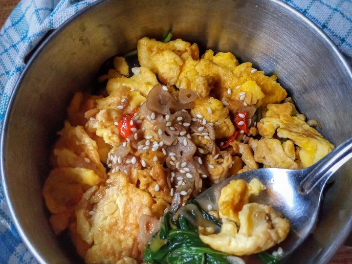 Cara Mudah Membuat Resep Cah Kangkung Saus Tiram Selimut Telur Orak-Arik yang Uenak Anti Ribet, Uenak Banget