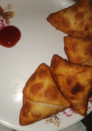 A picture of Mini samosa.