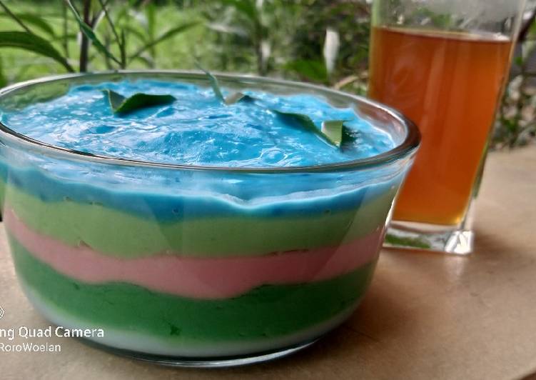 Bagaimana Membuat Bubur sumsum warna warni, Enak Banget