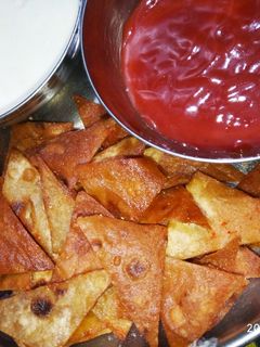 A picture of Leftover roti nachos.