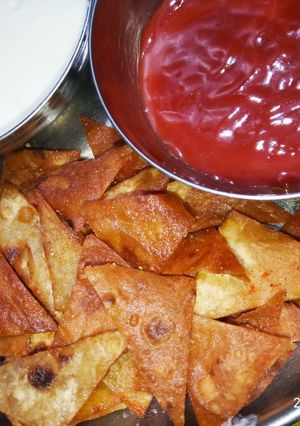 A picture of Leftover roti nachos.
