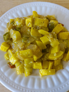 A picture of Lee's Simple Sauted Yellow Squash.