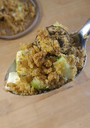 Une photo de 🌿 Crumble salé aux légumes