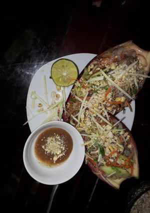 A picture of Salad Vietnam.