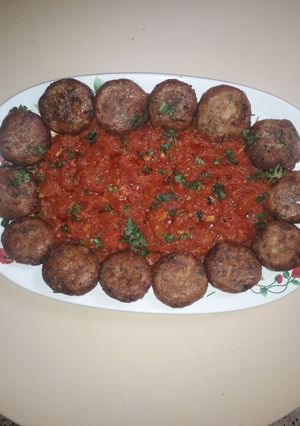 صورة لوصفة معقودة بطاطا هايلة مع صوص طوماط👍👍👍