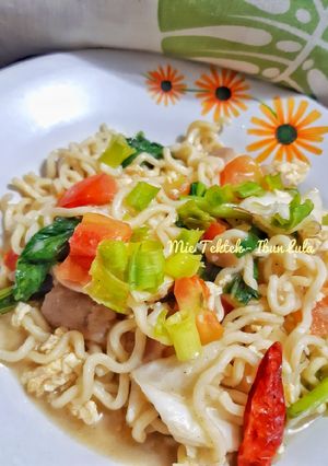 Foto resep Mie Tektek 'nyemek' Simpel