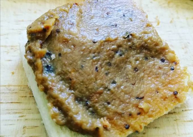 2 recettes en 1 : aubergines confites et caviar d'aubergines đ