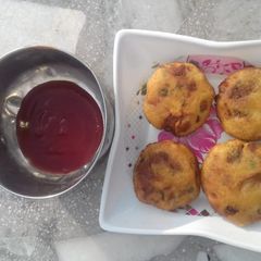 A picture of Aloo ki tikki.