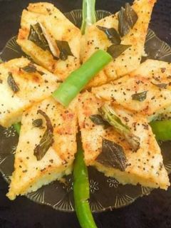 खमन ढोकला (khaman dhokla recipe in Hindi) रेसिपी मुख्य फोटो