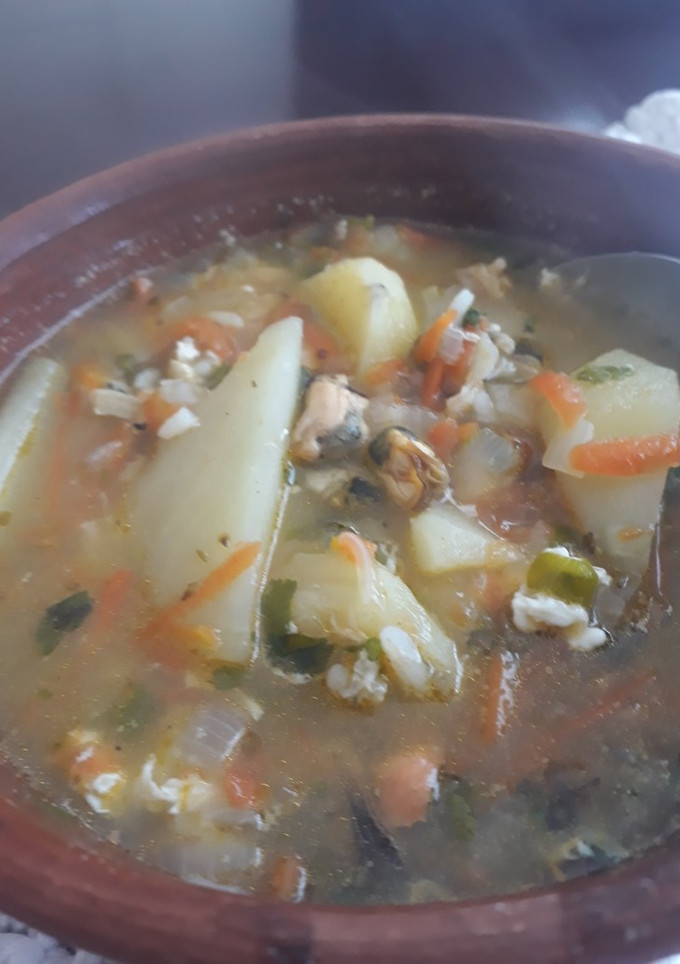 Una foto de Caldo de mariscos