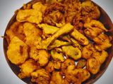 वेज मिक्स पकोड़े