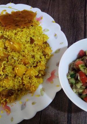 عکسی از دستور برنج سیب زمینی وکشمش