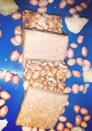 मूंगफली चिक्की(Moonfali chikki recipe in Hindi) रेसिपी मुख्य फोटो