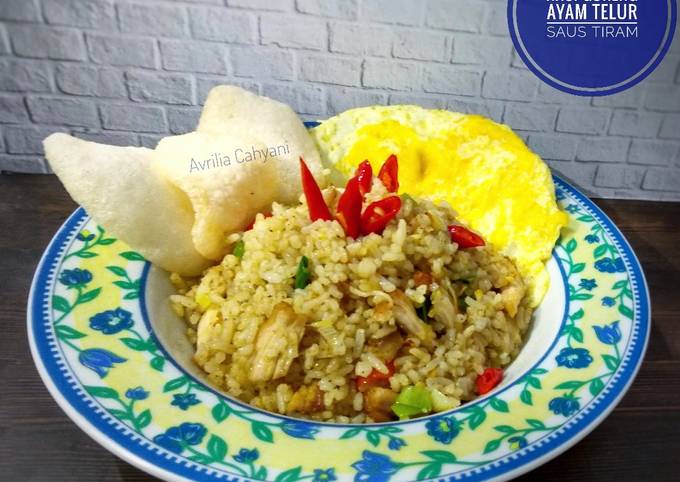 Nasi Goreng Ayam Telur Saus Tiram