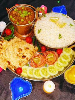हरा चना व आलू की सब्जी रेसिपी मुख्य फोटो