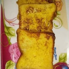 A picture of French Toast.