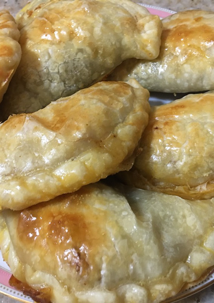 Una foto de Empanadas criollas bien jugosas