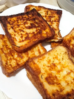 A picture of Toast Bread.