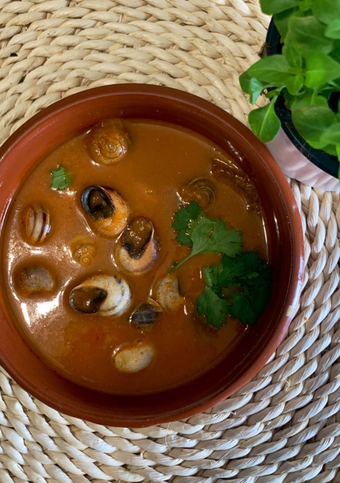 Una foto de Caracoles a la Andaluza Picantones