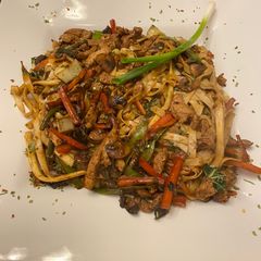 A picture of Spicy Pork Lo Mein.