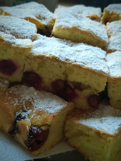 Meggyes vajas piskóta 🍒🍒🍒 recept fotója