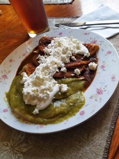 Una foto de Enchiladas caprichosas