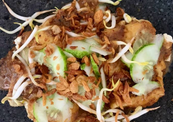 Tahu Campur Kacang Mete