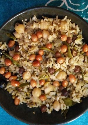 A picture of Lemon rice - Chitranna blended.