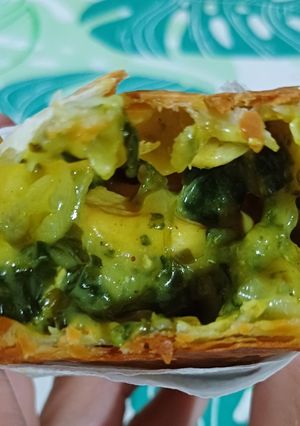 Una foto de Empanadas de pollo y espinacas