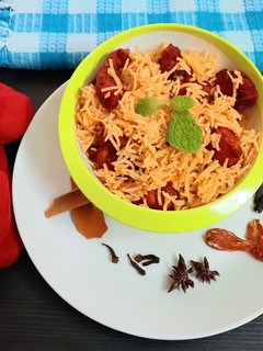 சிக்கன் 65 பிரியாணி (Chicken 65 recipe in tamil) செய்முறை முக்கிய புகைப்படம்