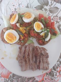 Foto di Bruschetta con asparagi e uovo(kcal 920)