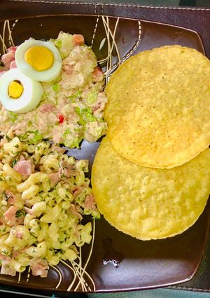 Una foto de Ensalada de atún con pasta