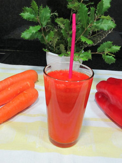 Una foto de Licuado de pimiento rojo y zanahoria