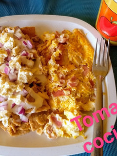 Una foto de Chilaquiles rojos