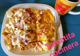 Chilaquiles rojos