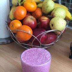 A picture of Banana berries shake.
