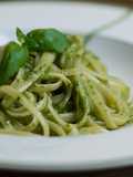 Makaron Spaghetti Pesto z boczkiem