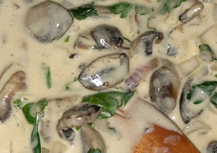 Step-by-Step Guide to Prepare Quick Creamy Garlic Mushrooms