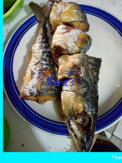A picture of Spiced fried fish.