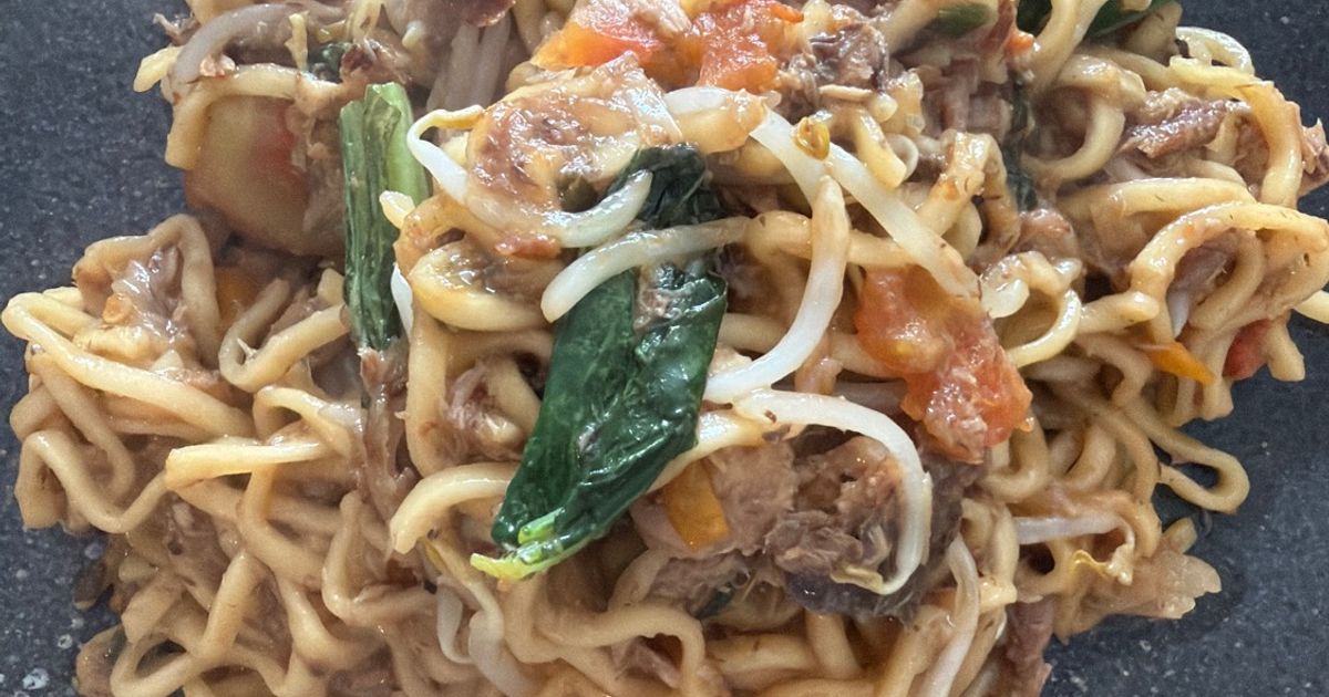Mie Goreng Nyemek Cakalang
