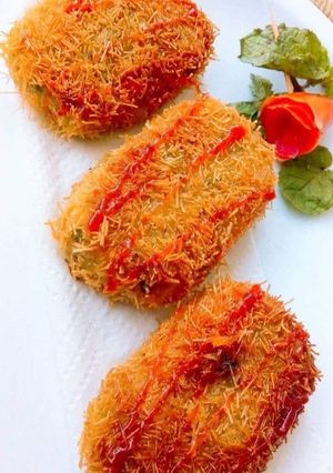 A picture of Russian chicken kabab.
