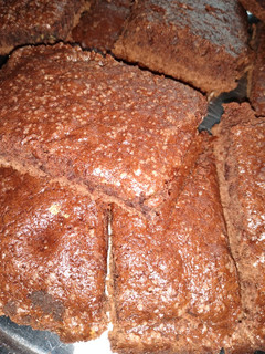 Una foto de Brownies 5 ingredientes: fáciles, económicos y ricos. 🍫