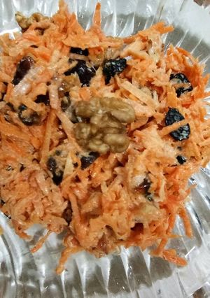 A picture of Carrot walnut and dates salad.