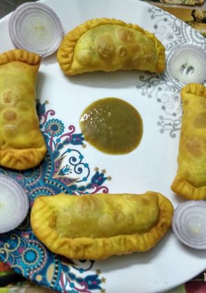 কিমা পিঠা /জামাই আদর পিঠা (keema pitha recipe in Bengali) রেসিপির প্রধান ছবি