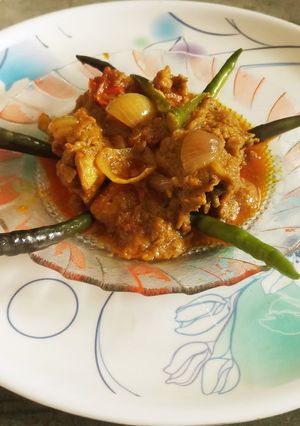 চিকেন দোঁপেয়াজা(Chicken dopeyanza recipe in Bengali) রেসিপির প্রধান ছবি
