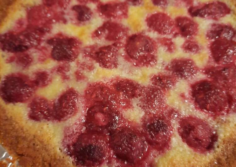 Recipe of Super Quick Homemade (Rasp)berry custard tart in a cookie crumb crust